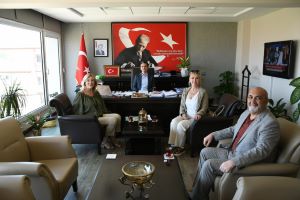 HAYTAP İzmir temsilcisi Sayın Esin Önder ve platform üyeleri, Kaymakamımız Sayın Mehmet Maraşlı' yı makamında ziyaret ettiler.